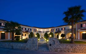 Elanthi Village Apartments